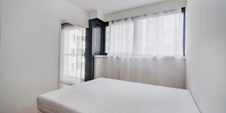 Appartement te huur in Brussel voor € 1.050 met 1 slaapkamer - Photo 3