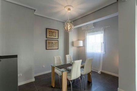 Carrer de lEscultor Josep Capuz, Valencia, Valencian Community 46006 - Photo 5