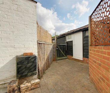 1 bedroom cottage to rent - Photo 2
