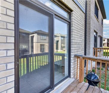 57 WINTERGREEN Crescent, Caledonia, Ontario, N3W0H5 - Photo 1