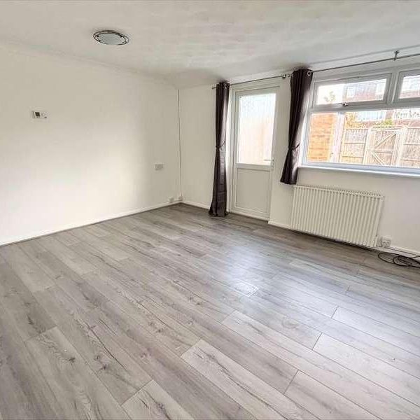 Emmanuel Close, Mildenhall, Bury St. Edmunds, IP28 - Photo 1