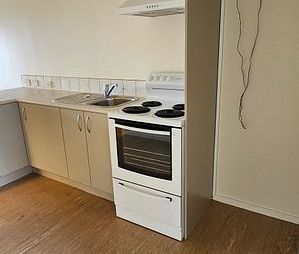 Ready to move in 2 Bedroom unit in Henderson. - Photo 2