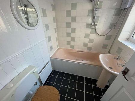 Buckingham Street, Hull, HU8 - Photo 5