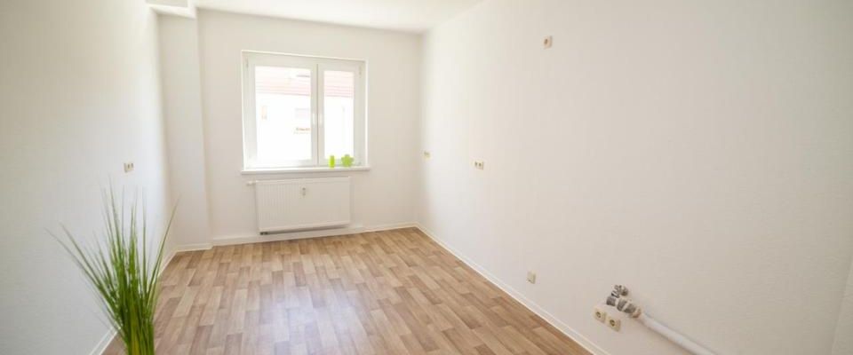 2-RWE im Altbau * Badewanne * bezugsfertig - Foto 1