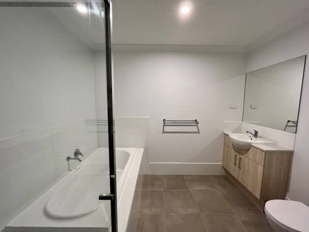 MODERN DUPLEX IN KOOLHAN - Photo 5