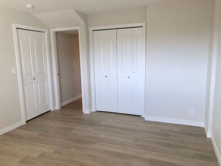 West Kelowna: 1 bed – Legal Suite, Avail. March 1st - Photo 3