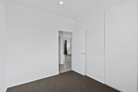 Brand New 2-Bedroom, 2-Bathroom Home - Modern Living by the River in South Yunderup - Photo 3