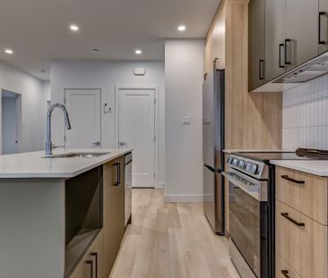 Superbe 6 ½ sur 2 étages à Deux-Montagnes (Environ 1600 pc) (secteu... - Photo 2