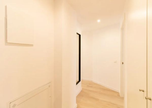 Carrer dels Salvador, Barcelona, Catalonia 08001