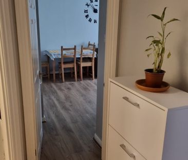 1 Bed Flat, Rothesay Court, SE6 - Photo 4