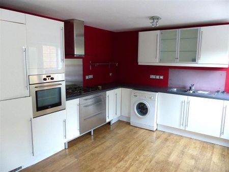 2 bedroom terraced house to rent - Photo 2