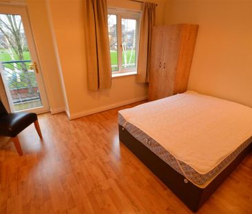 4 bedroom house to rent - Photo 3