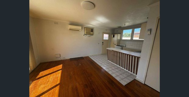 Central low maintenance unit - Photo 1