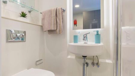 Studio to rent - Photo 5