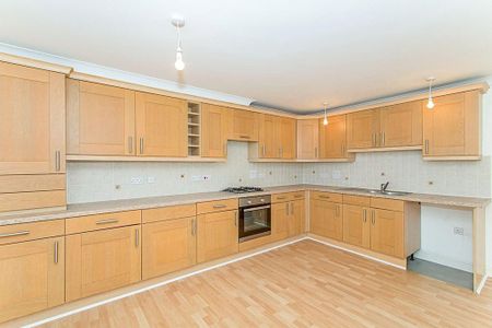 2 bedroom flat to rent - Photo 5
