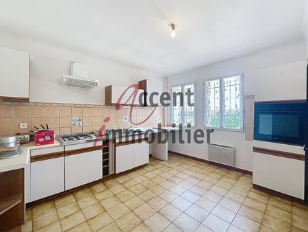 Appartement 3 pièces avec jardin et parking, - Photo 3