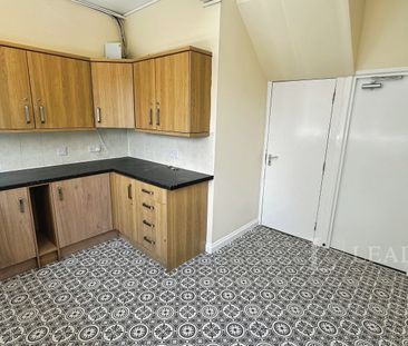 1 bedroom room to rent Western Road - One-Bedroom in Shared House –... - Photo 2