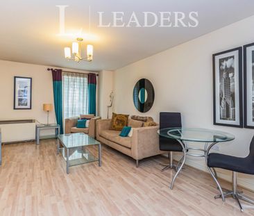 1 bedroom apartment to rent Hudson House, Station Approach, Epsom, ... - Photo 6