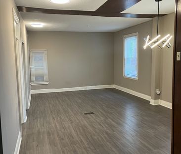 For Lease - 68 EAST Avenue Unit# UPPER, Hamilton, Ontario - Photo 2