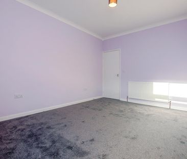 2 bedroom House To Let - Photo 2