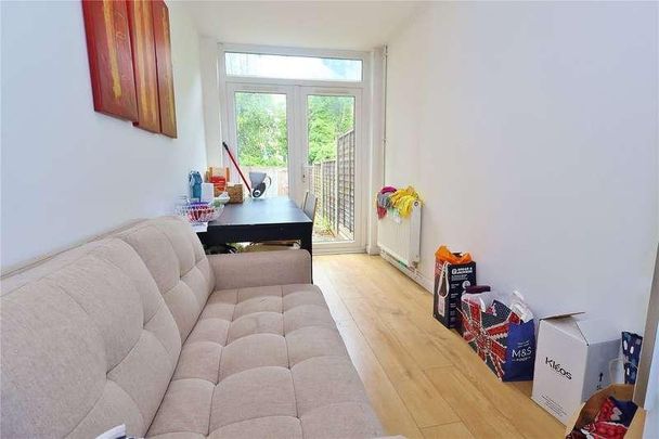 Greenheys Place, Woking, Surrey, GU22 - Photo 1