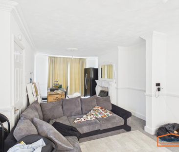 Oak Road, Pelsall, WS3 - Photo 1