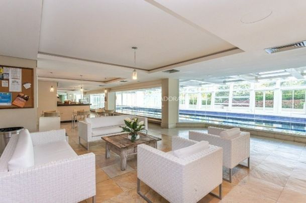 Apartamento com 4 quartos e 130m² para alugar em Três Figueiras, Porto Alegre. - Foto 1
