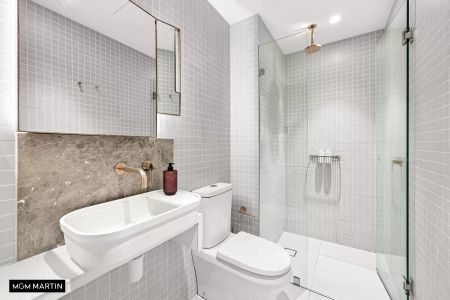 MGM MARTIN - TWO BEDROOM APARTMENT - Photo 4