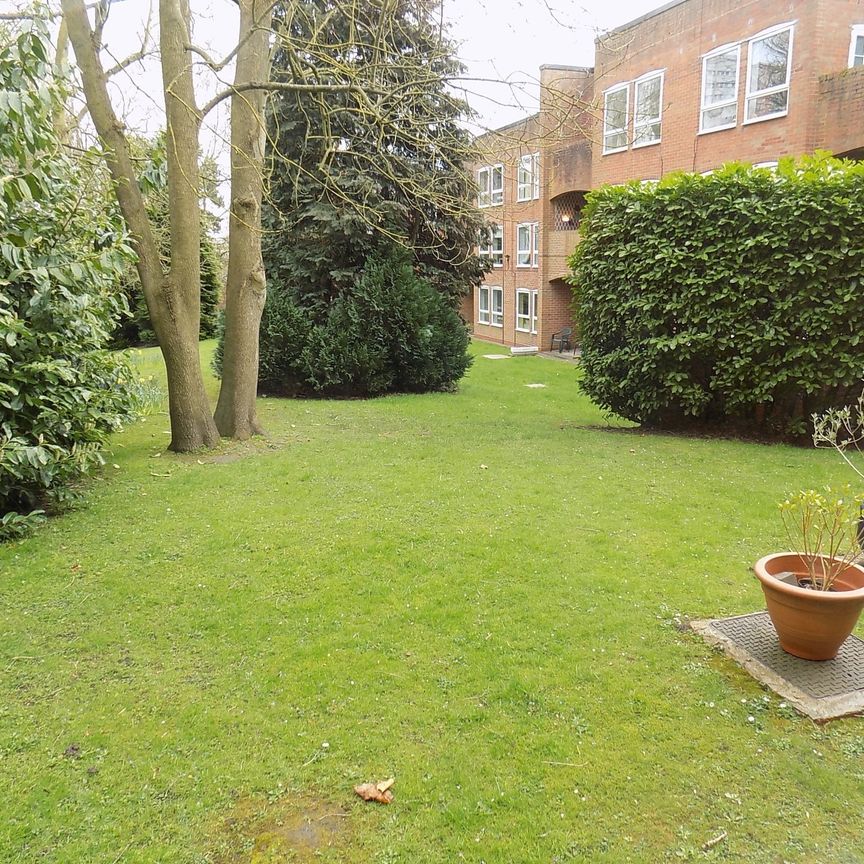 2 bedroom flat to rent - Photo 1