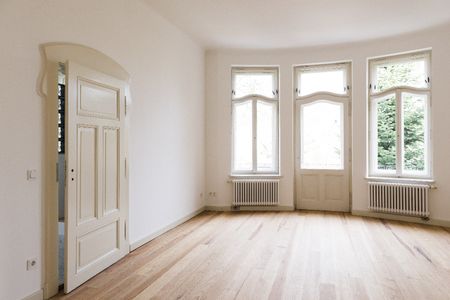 Stilvoll wohnen in Gohlis: Luxus- 4 Zimmer Gründerzeitwohnung mit Terrasse und historischem Ofen - Photo 5