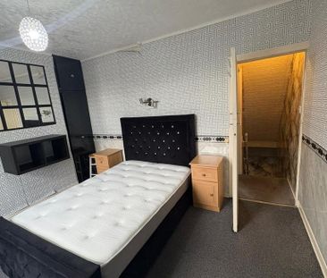 3 bedroom terraced house to rent - Photo 5