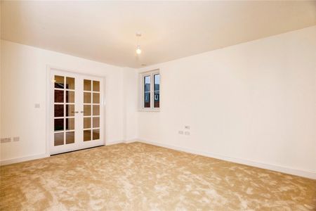 4 bedroom house to rent Primrose Way, Pershore, Worcestershire, WR10 - Photo 2