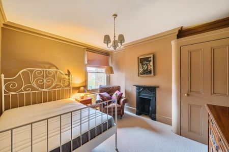 4 bedroom semi-detached house to rent - Photo 4