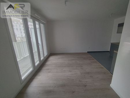 Location Appartement 2 pièces 43m² - Photo 5