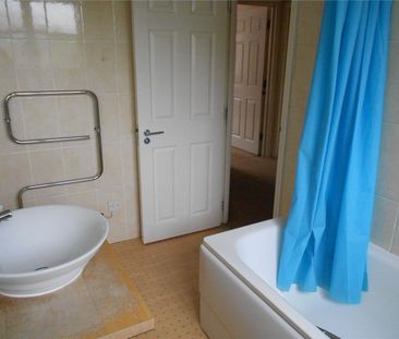 3 bedroom apartment to rent - Photo 1