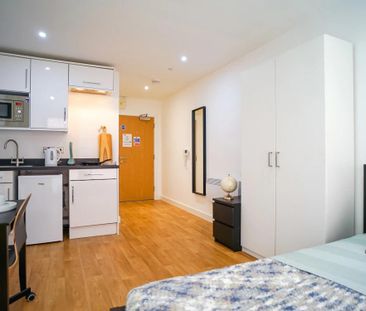 Studio to rent - Photo 4