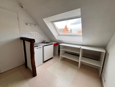 Location Appartement 1 pièce 21m² TOURS 37000 - Photo 2