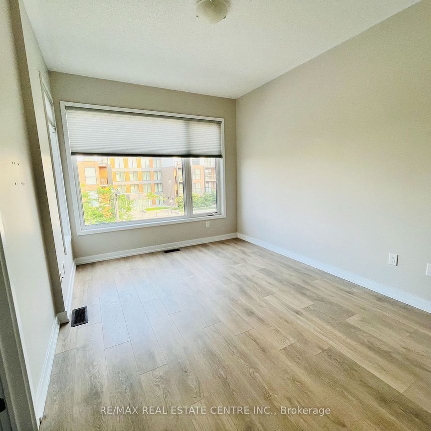 For Lease - 171 Sabina Drive, Oakville, Ontario - Photo 1