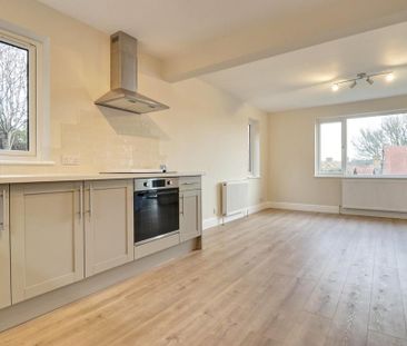 4 bedroom bungalow to rent - Photo 3