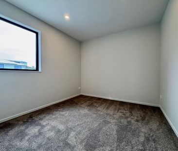 28 Kowaitau Avenue, Beachlands, Auckland - Photo 1