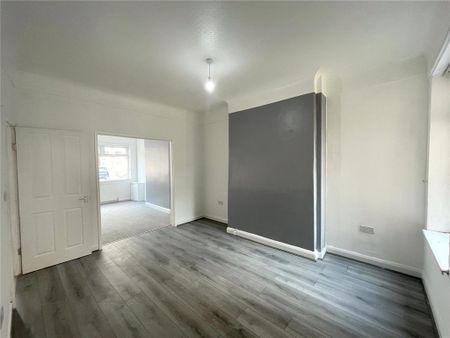 3 bedroom terraced house to rent - Photo 3