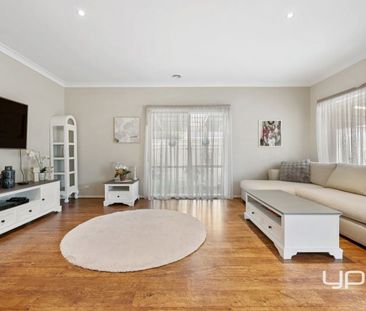 3 BEDROOM FAMILY HOME - Photo 2