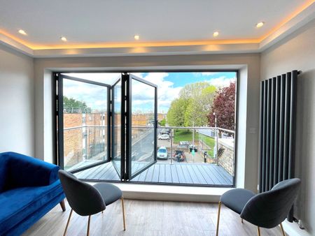 3 Bed Flat, Lavender Hill, SW11 - Photo 2