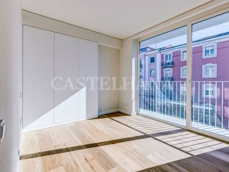 3 room luxury Flat for rent in Lisbon, Portugal - Photo 4