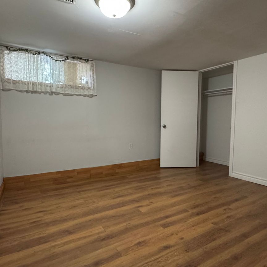 For Lease - 6286 Culp Street Unit# Lower, Niagara Falls, Ontario - Photo 1
