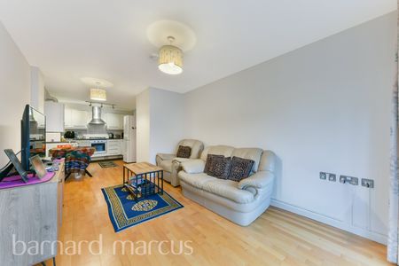 Carlton Drive, Putney - Photo 2