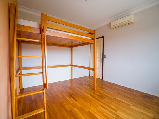 Location Appartement 5 pièces 164m² - Photo 1