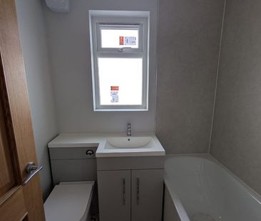 Room in a Shared House, Douglas Road, BS7 - Photo 2