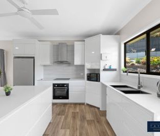 Elevated Coastal Living with Stunning Whitsunday Views - Photo 4