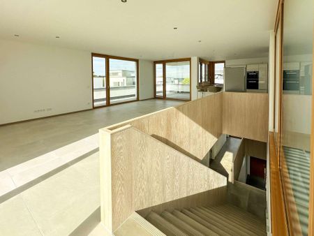 Familientraum: Penthouse mit traumhaftem Seeblick – ideal für Familien, EBK inklusive - Foto 2